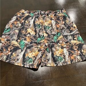 Romwe Men Street Life Letter Graphic Woven Shorts